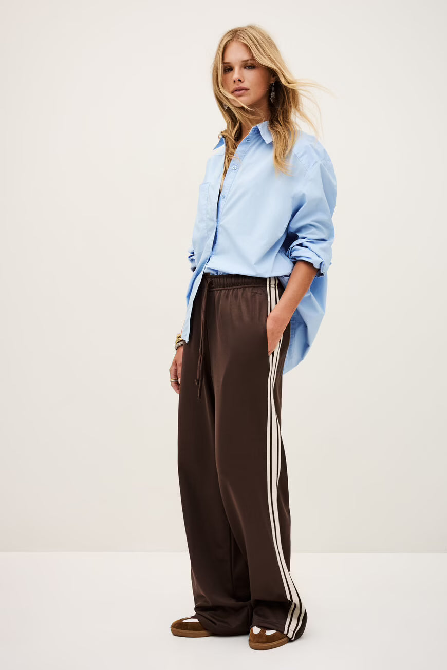 ADAM laisvo kirpimo marškiniai