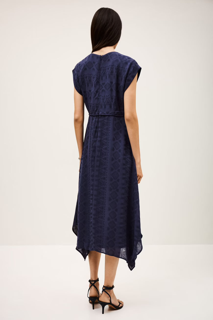 INAIA asimetriška vidutinio ilgio suknelė