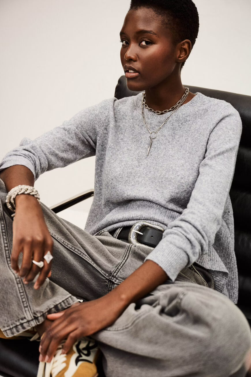 SALAMA megztinis su apvalia iškirpte