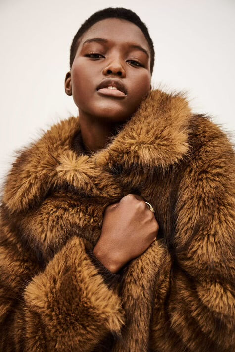 LESTOR dirbtinio kailio kailiniai