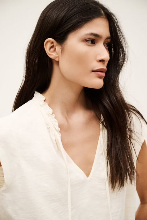 VERY palaidinė V iškirpte